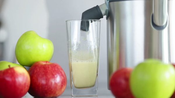 Сокоизстисквачки и ябълки