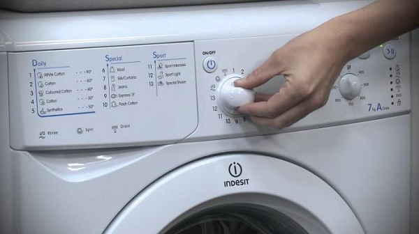 Панел за пералня Indesit