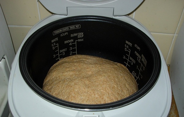 Хляб в multvarka
