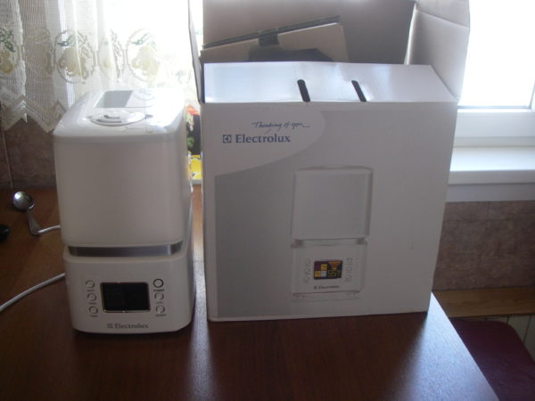 Електрически овлажнител Electrolux