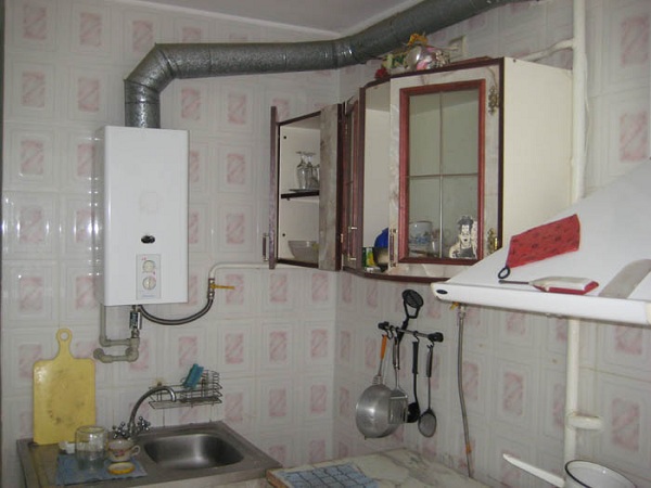 Газова колонка в кухнята