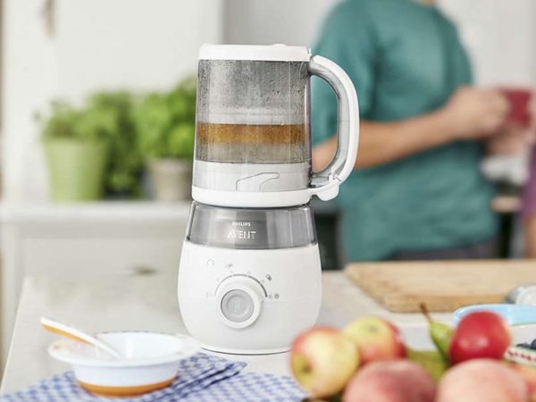 Philips Avent парен миксер в кухнята