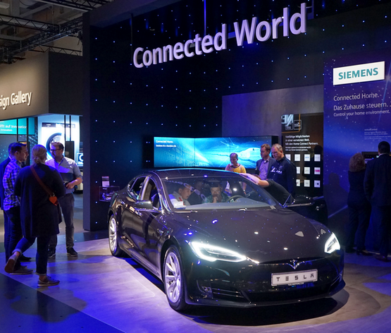 Машина Tesla