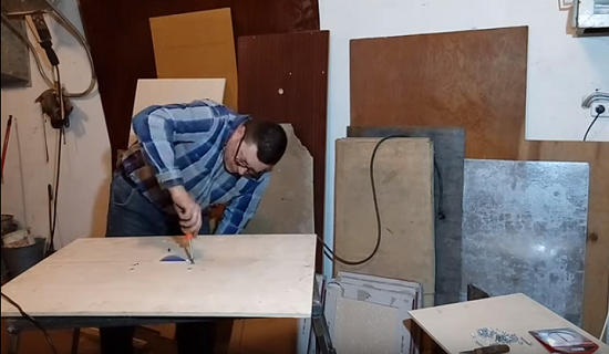 Резачка за плочки с дъно за шлайфане