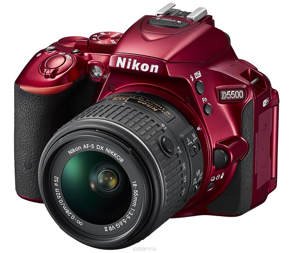 Комплект Nikon D5500 18-55 VR II, червен