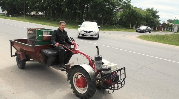 Домашен пешеходен трактор