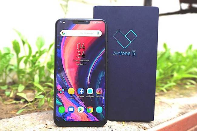 Asus Zenfone 5 с опаковка