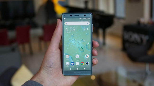 Sony Xperia XZ2 Компактен