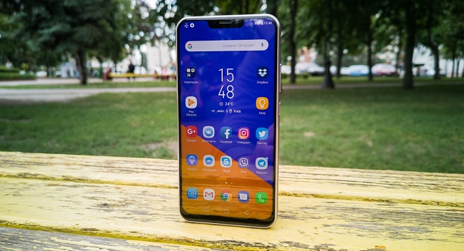 Asus Zenfone 5Z предния панел